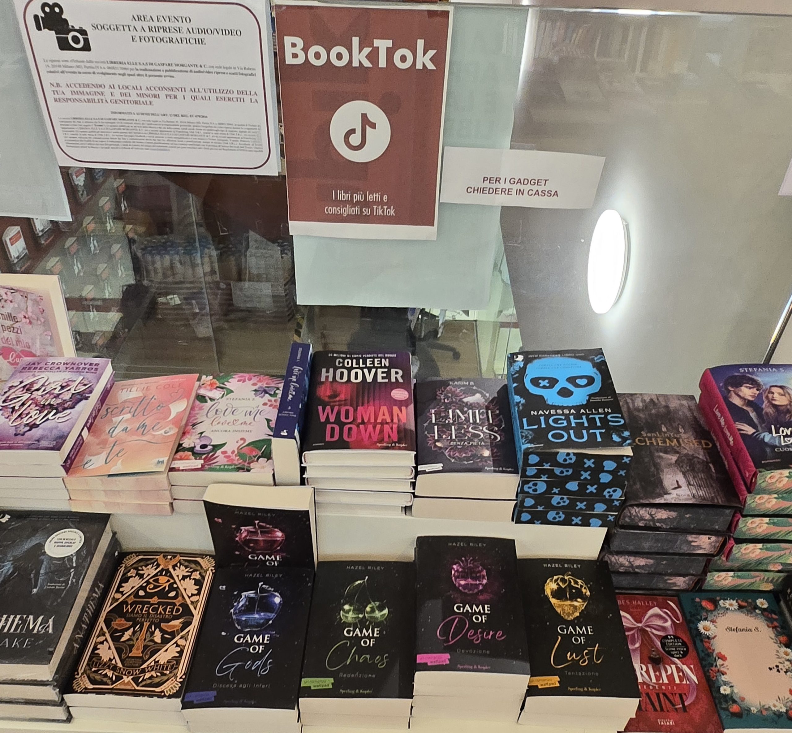 TikTok wpływa na sprzedaż milionów książek w Europie i tworzy listy bestsellerów